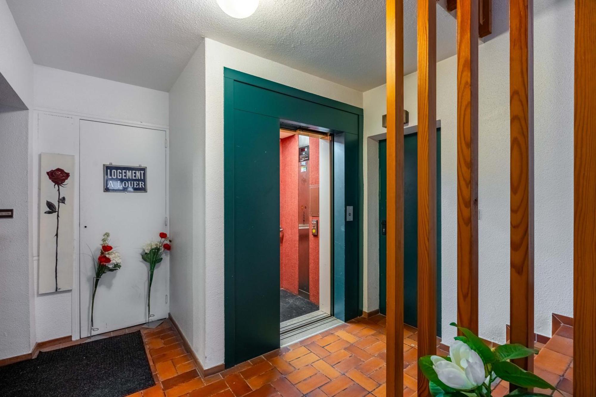 Le Precieux De Raoul Nancy Centre Avec Ascenseur Apartment Luaran gambar